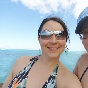 Meet your Posher, Véronique